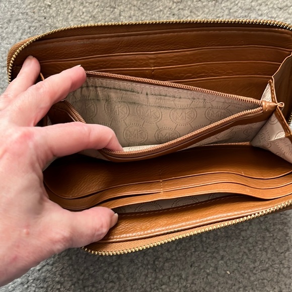 Bag and Wallet Michael Kors - Picture 2 of 16